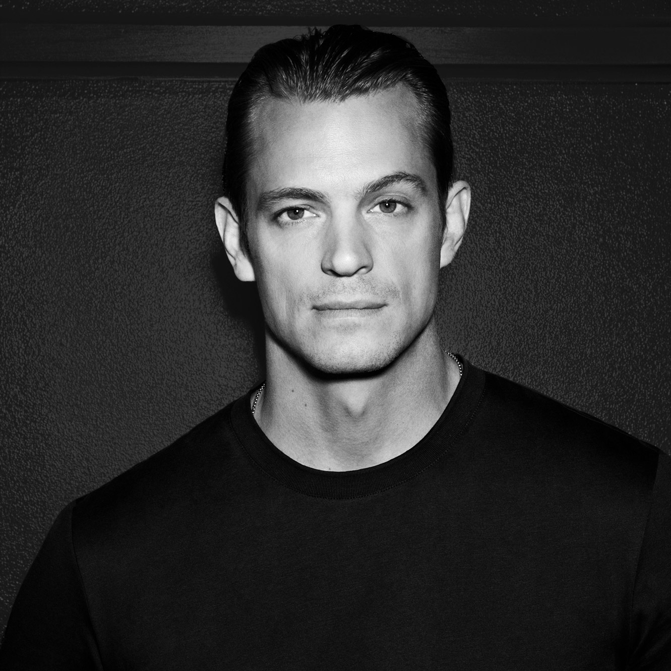 2019 Joel Kinnaman - Brilliant Minds